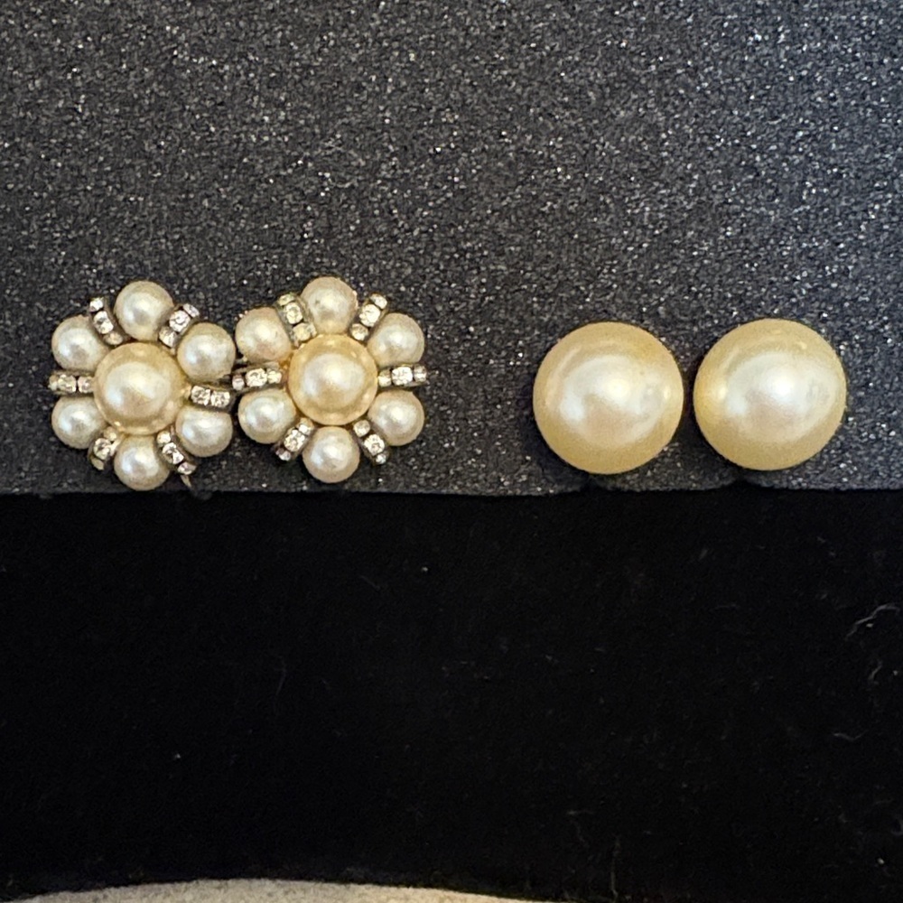 Vintage Pearl Screwback Signed Richelieu earrings - Picture 5 of 6